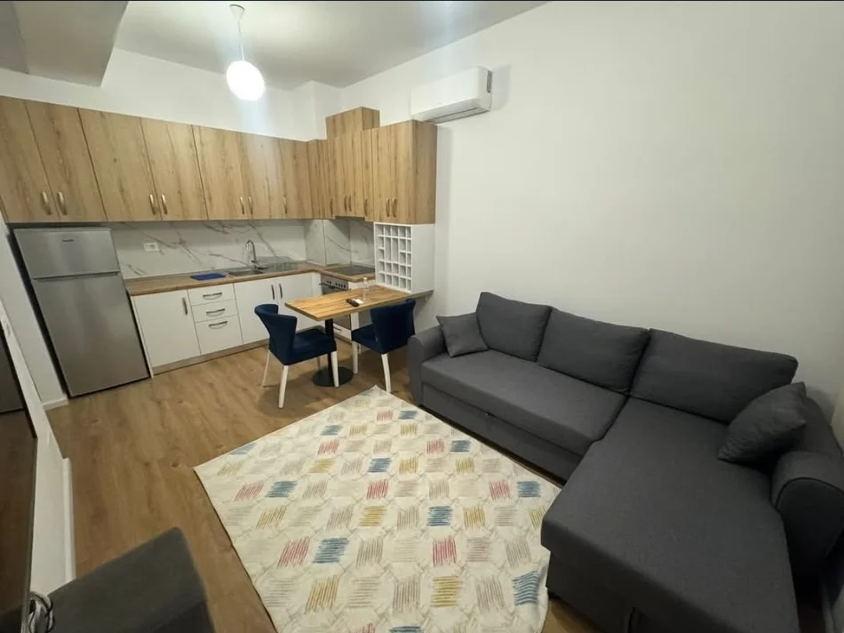 Tirane, jepet me qera apartament 1+1 Kati 5, 53 m² 380 € (Kompleksi Mangalem 21 | Kaimi, Ali Dem)