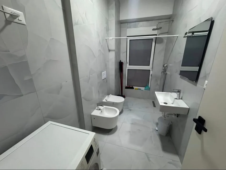 Tirane, jepet me qera apartament 1+1 Kati 5, 53 m² 380 € (Kompleksi Mangalem 21 | Kaimi, Ali Dem)
