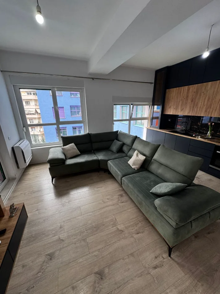 Tirane, shitet apartament 2+1+Ballkon Kati 6, 95 m² 159.000 € (Ali Demi | Kompleksi Mangalem21)
