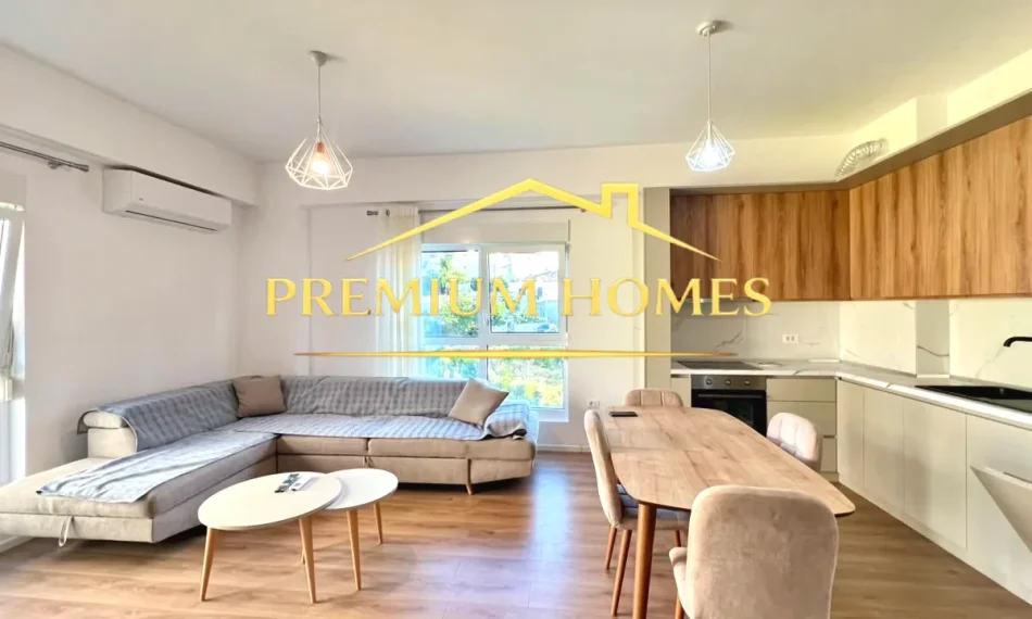 Tirane, jepet me qera apartament 2+1 , 110 m² 535 €