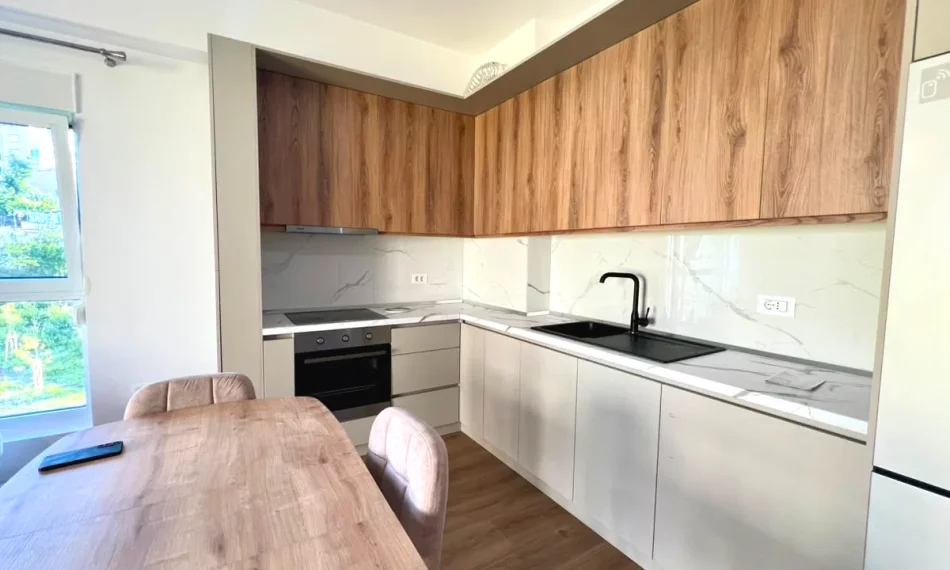 Tirane, jepet me qera apartament 2+1 Kati 4, 110 m² 500 € (Kompleksi Mangalem 21 | Kaimi, Ali Dem)