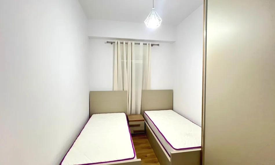 Tirane, jepet me qera apartament 2+1 Kati 4, 110 m² 500 € (Kompleksi Mangalem 21 | Kaimi, Ali Dem)