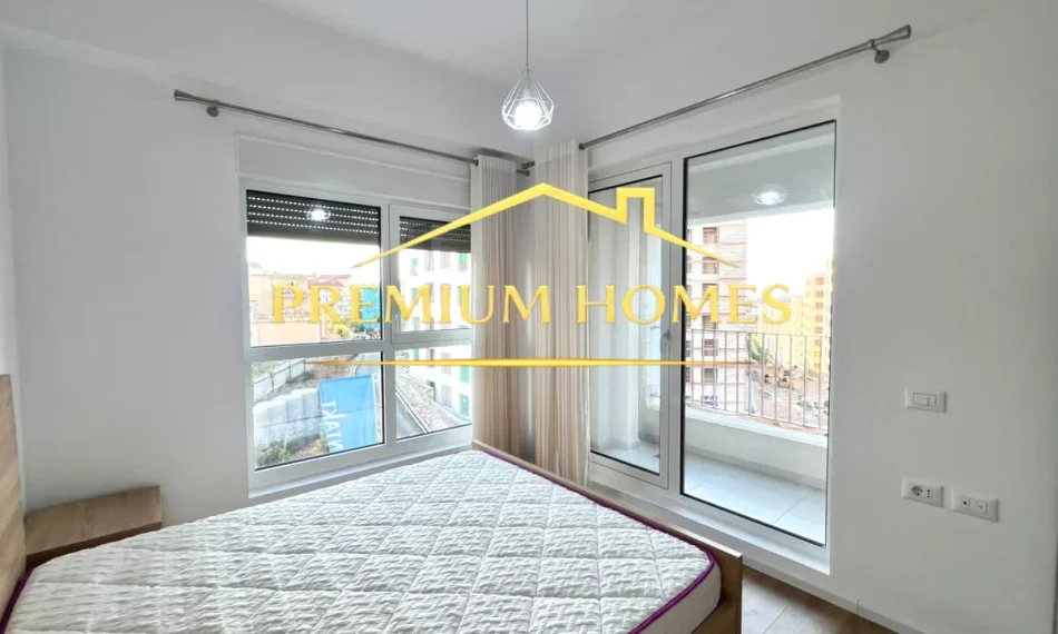 Tirane, jepet me qera apartament 2+1 , 110 m² 535 €