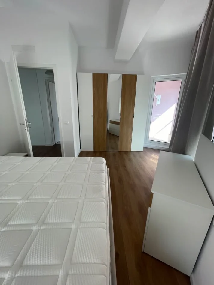 Tirane, jepet me qera apartament 1+1 Kati 8, 60 m² 400 € (Kompleksi Mangalem 21 | Kadiu , Ali Dem)