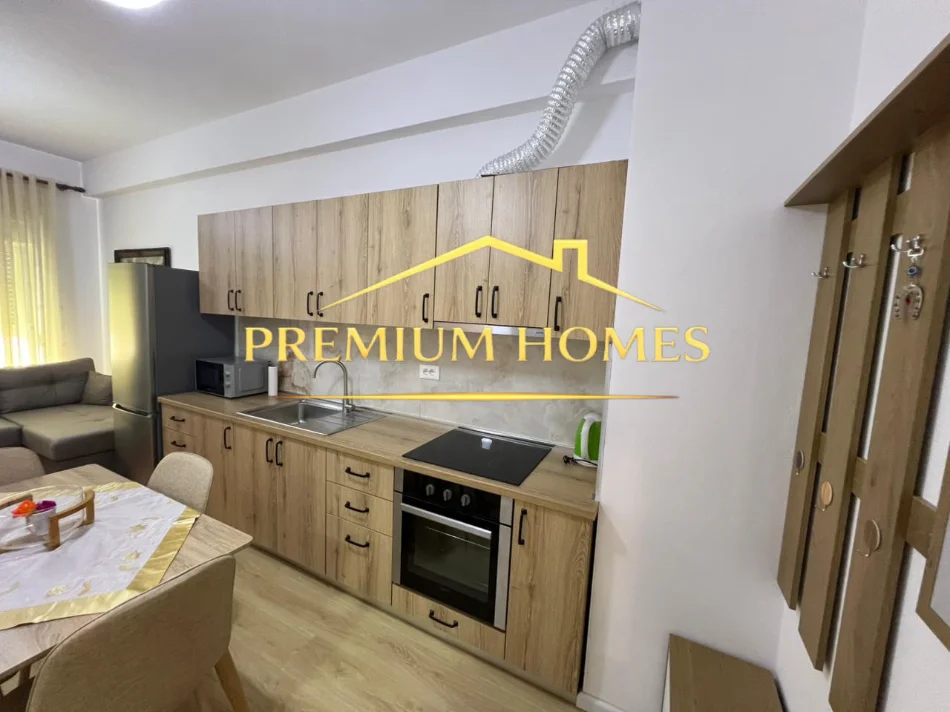 Tirane, jepet me qera apartament 1+1+Ballkon Kati 5, 50 m² 400 € (Kompleksi Mangalem21 / Kadiu)