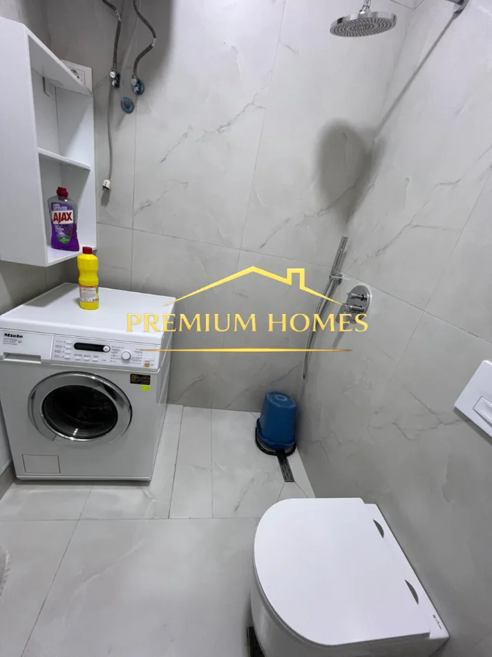 Tirane, jepet me qera apartament 1+1 Kati 4, 58 m² 500 € (Kompleksi Mangalem / Kadiu)