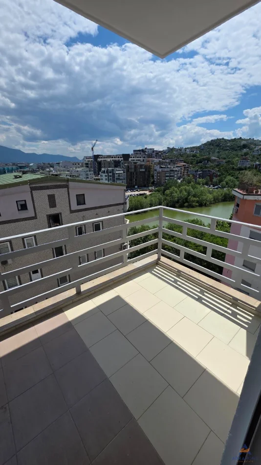 Shqiperi, shitet apartament 2+1+Ballkon Kati 4, 96 m² 280.000 € (LIQENI THATE)