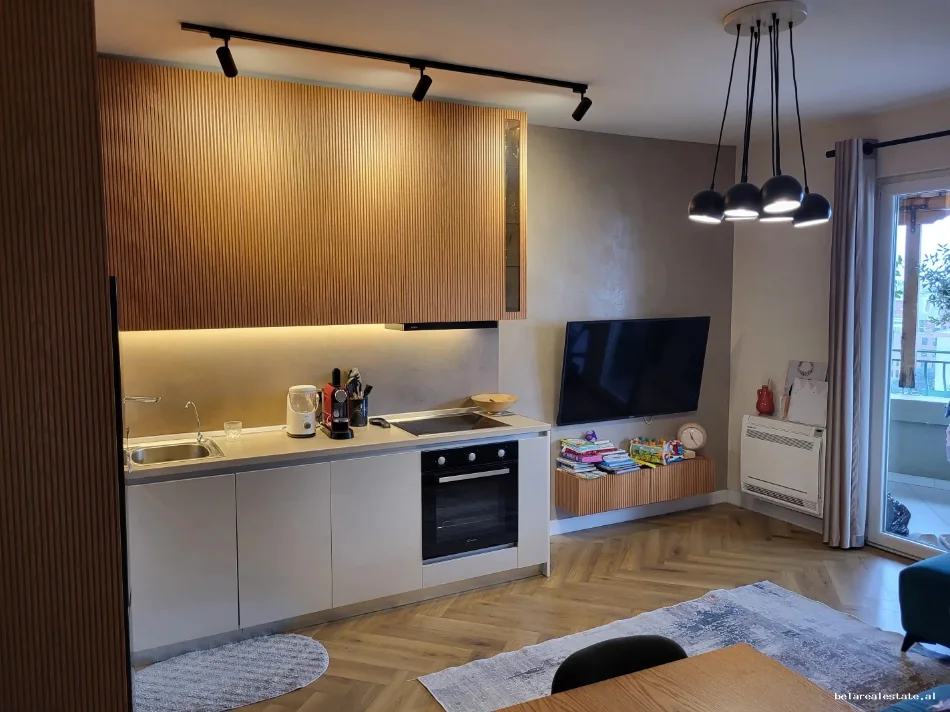 Tirane, shes apartament 1+1 Kati 8, 58 m² 150.000 € (todi shkurti)