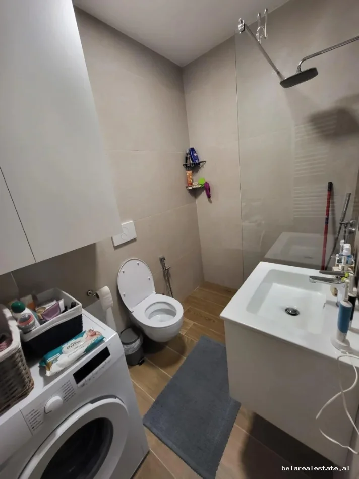 Tirane, shes apartament 1+1 Kati 8, 58 m² 150.000 € (todi shkurti)