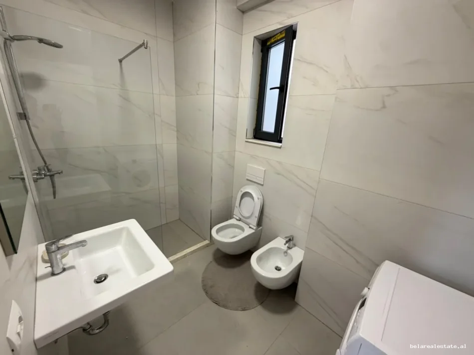 Tirane, jap me qera apartament 2+1 Kati 6, 110 m² 860 € (Kompleksi Erli, Porcelan)