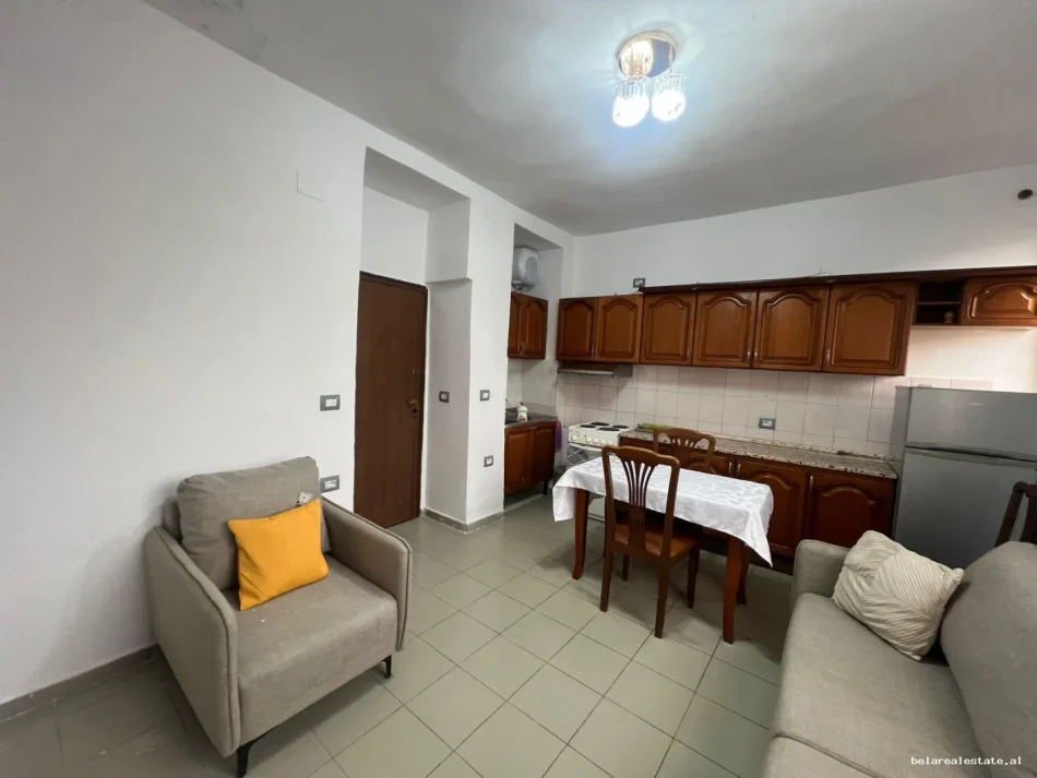 Tirane, jepet me qera apartament 2+1 Kati 5, 80 m² 680 € (Rruga e Durresit)