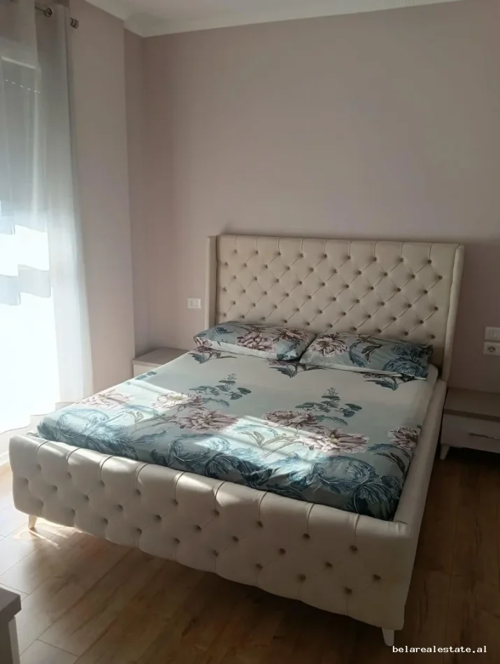 Tirane, jepet me qera 1+1 Kati 9, 60 m² 500 € (Don Bosco)