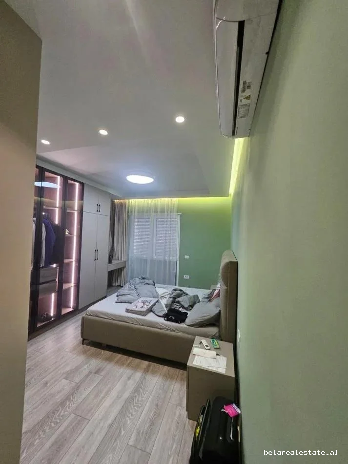 Tirane, jepet me qera apartament 2+1+Ballkon Kati 2, 105 m² 750 € (Dritan Hoxha)