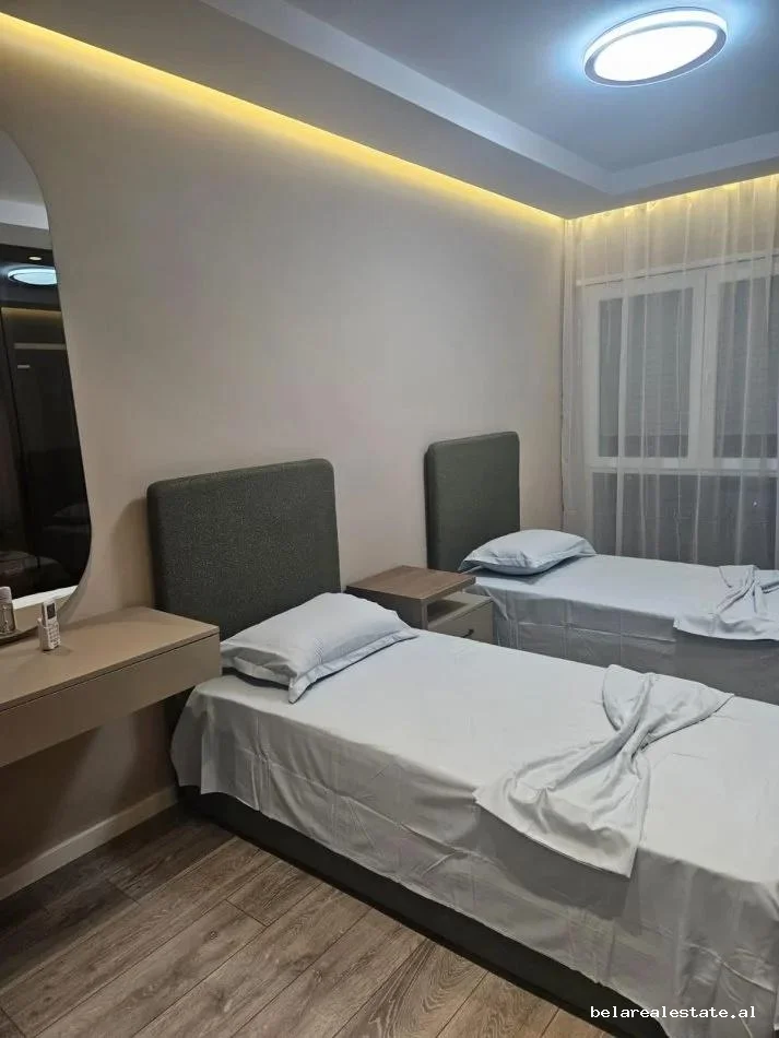 Tirane, jepet me qera apartament 2+1+Ballkon Kati 2, 105 m² 750 € (Dritan Hoxha)
