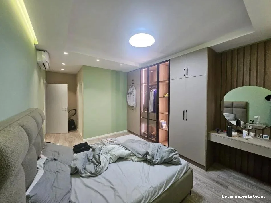 Tirane, jepet me qera apartament 2+1+Ballkon Kati 2, 105 m² 750 € (Dritan Hoxha)