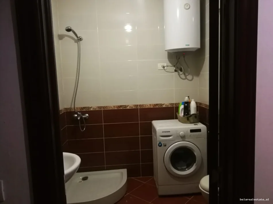 Tirane, shitet apartament 2+1+Ballkon Kati 1, 82 m² 144.050 € (Astir)