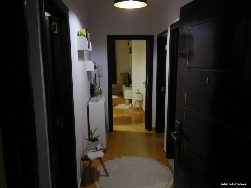 Tirane, shitet apartament 2+1+Ballkon Kati 1, 82 m² 144.050 € (Astir)