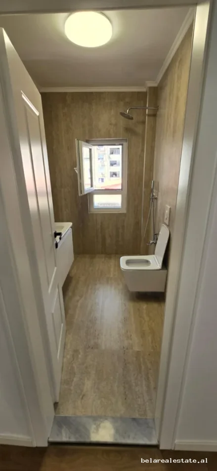 Tirane, shitet apartament 1+1+Ballkon Kati 3, 59 m² 140.000 € (Ish Parku)