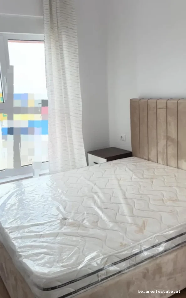 Tirane, jepet me qera apartament 2+1+Ballkon Kati 8, 73 m² 580 € (Ali demi)