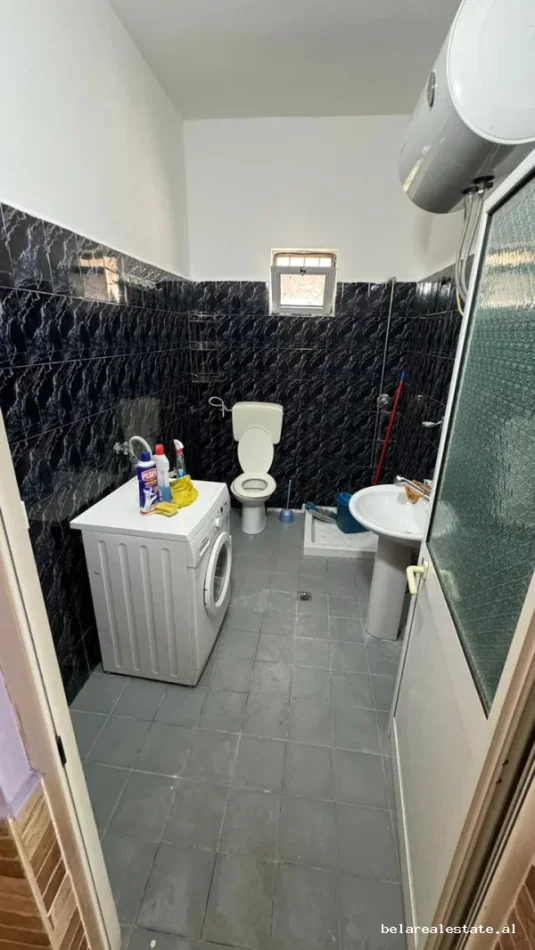 Tirane, jepet me qera Vile 3+1 Kati 1, 110 m² 570 € (Vasiol Shanto)