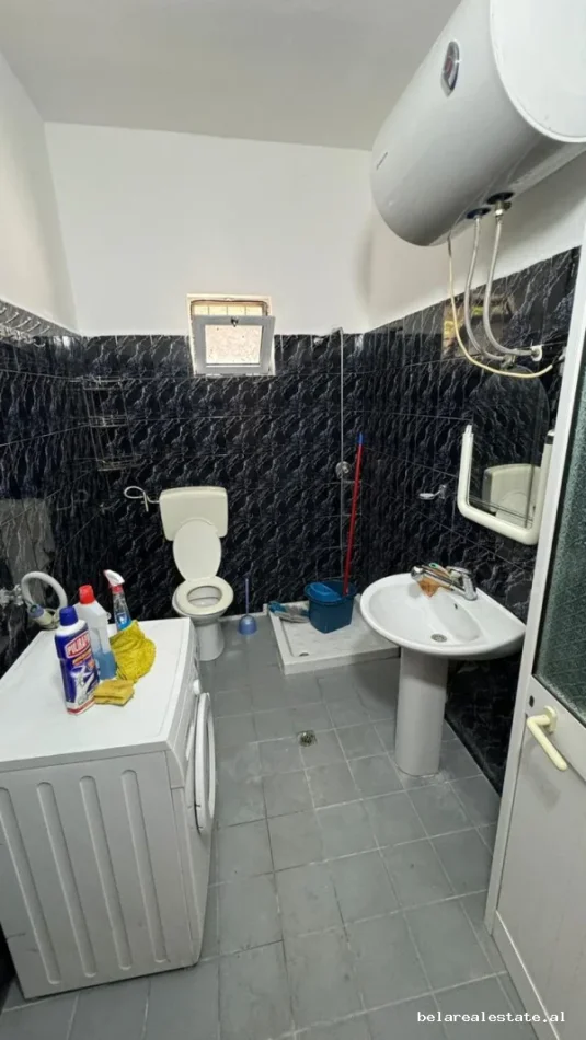 Tirane, jepet me qera Vile 3+1 Kati 1, 110 m² 570 € (Vasiol Shanto)