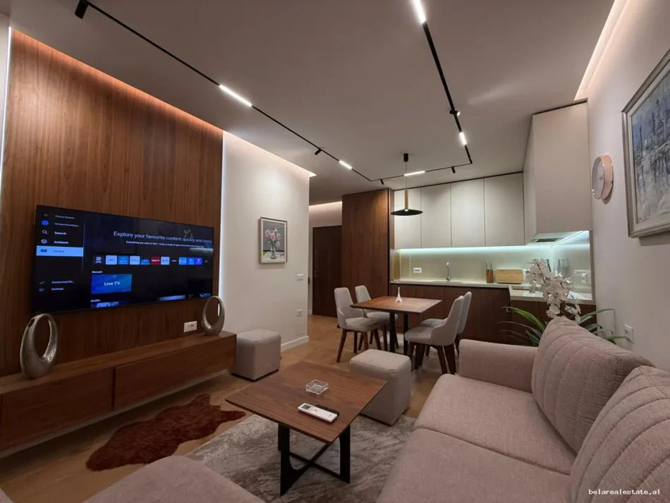 Tirane, jepet me qera 1+1 Kati 3, 70 m² 690 € (Astir)