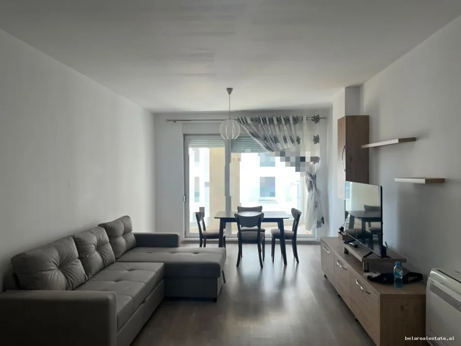 Tirane, jepet me qera apartament 2+1+Ballkon Kati 4, 106 m² 590 € (Bulevardi i Ri)
