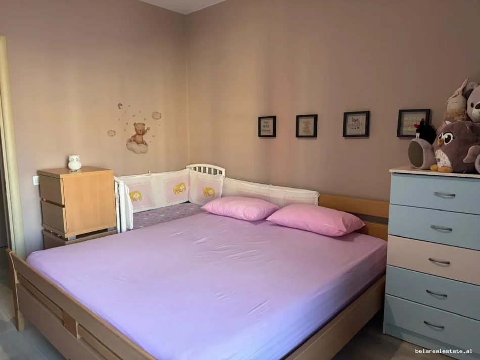 Tirane, jepet me qera apartament 1+1+Ballkon Kati 5, 73 m² 515 € (Astir)