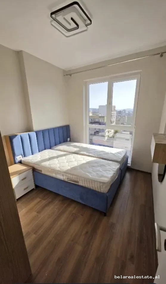 Tirane, jepet me qera apartament 1+1+Ballkon Kati 7, 60 m² 590 € (Rruga e Dibres)