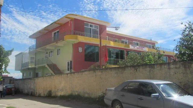 Fier, Shitet Truall 782 m² dhe Ndertese 3 kate 1,219 m², Cmimi Fillestar 35,930,240 Leke