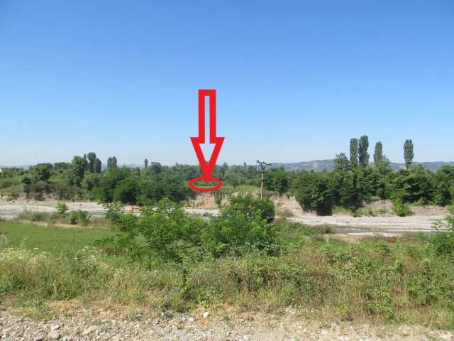 Kruje, Shitet Tokë Arë 3.700 m², Cmimi Fillestar 1,864,800 Leke (Arrameras)