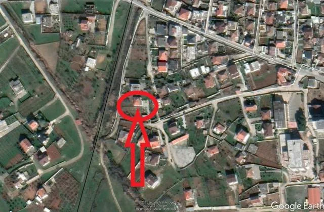 Shitet, Truall dhe Ndertese, Cmimi Fillestar 3.240.000 Leke (Lagjia Drita, Mahmurras)