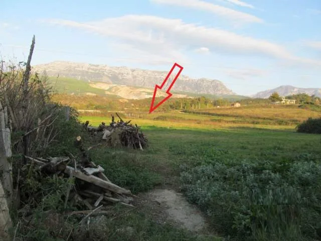 Fushe Kruje, Shiten Ullishte, Truall + Ndertese, Cmimi Fillestar 2,812,000 Lekë & Toke Are, Cmimi Fillestar 4,896,000 Lekë