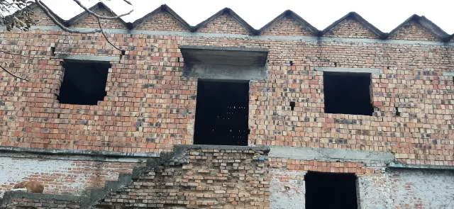 Durres, Xhafzotaj Shitet Truall 280 m² dhe Ndertese 195 m², Cmimi Fillestar 5.120.000 Leke