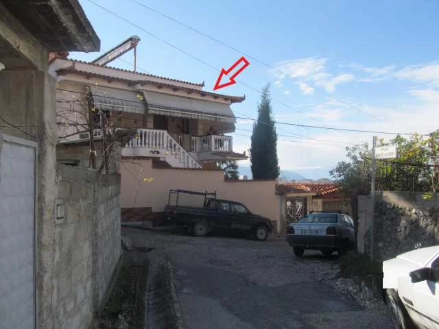 Vlore, Shitet Truall 200 m² dhe Ndertese 100 m², Cmimi Fillestar 19.200.000 Leke (Lagja “15-Tetori”)