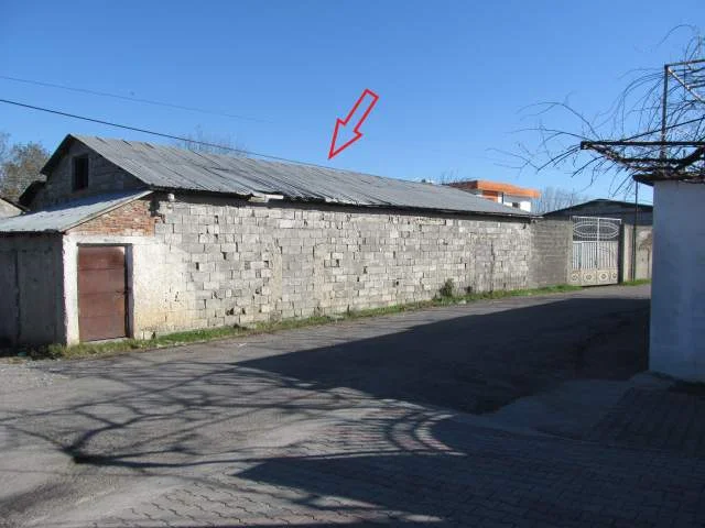 Shkoder, Trush Shitet Truall 200 m² dhe Ndertese 110 m², Cmimi Fillestar 2.688.000 Leke