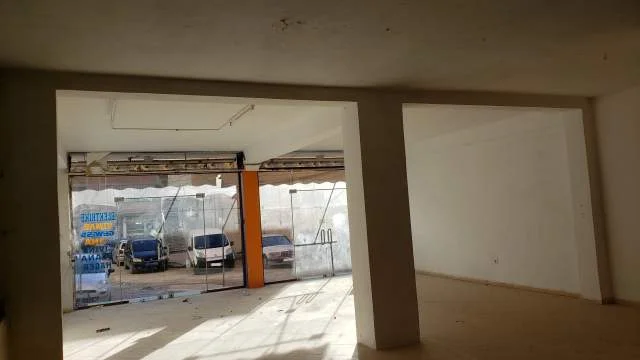 Fier, Shitet Ambjent Biznesi/Njesi me siperfaqe 126 m², Cmimi Referues 14.200.000 Leke (Lagjja “Apollonia”)