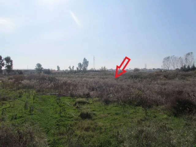 Durres, Shiten 3 Toka Are me siperfaqe totale 21.699 m², Cmimi Fillestar 43,177,280 Leke (Xhafzotaj)