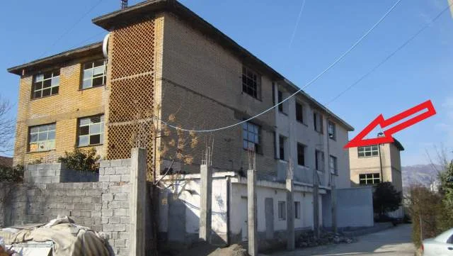 Shitet Truall 537 m2 dhe Ndërtesë 3-kate 190.15 m², Cmimi Fillestar 19.200.000 Leke (Lagjja “Shen Kolli”, pranë ish-fabrikës së bukës Elbasan)