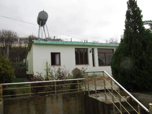 Lac, Shitet Truall 200 m2 dhe Ndertese 125 m2, Cmimi Fillestar 3.852.800 Leke (Lagjia nr. 2)