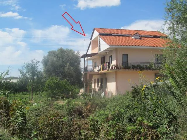 Lushnje, Shitet Toke Are + Truall  + Ndertese 2 kateshe, Cmimi Fillestar 3.212.800 Leke (Karbunare, Lushnje)