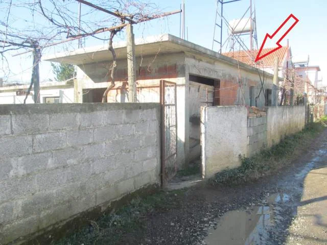 Mirdite, Shitet Truall dhe Ndertese nje kateshe, Cmimi Fillestar 1.510.400 Leke (Shen Koll)