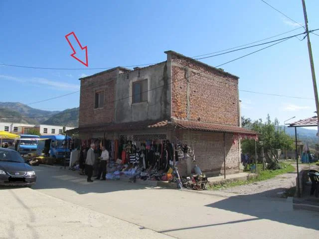 Permet, Ballaban Shitet Njesi 56.7 m² dhe Truall 50.6 m², Cmimi Fillestar 1.568.000 Leke