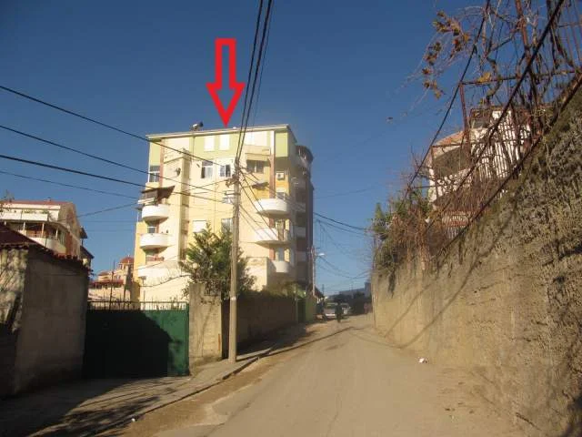 Tirane, Shitet Ambjent Biznesi Kati 1, 52.2 m², Cmimi Referues 4.400.000 Leke (Rruga Aleksander Mertinelli, Lanabregas)