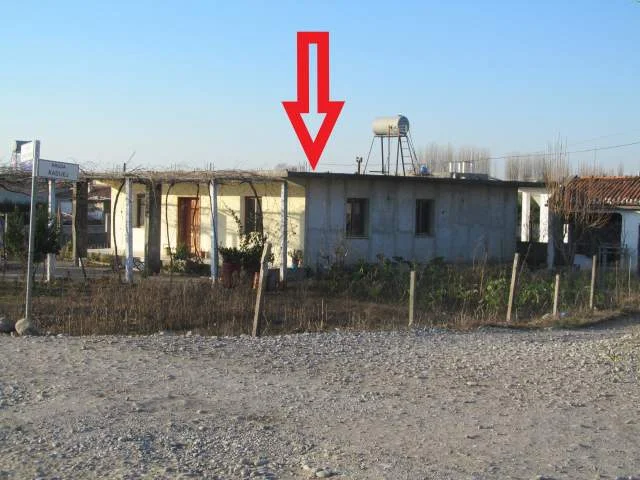 Shkoder, Shitet Truall 323 m² dhe Ndertese 178.8 m², Cmimi Fillestar 2.548.000 Leke (Lagjia "Guerrile")