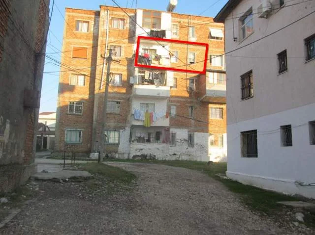 Shitet Apartament 45.68 m2, Cmimi Fillestar 1.008.000 Leke (Lagjia Zef Hoti, Mahmurras)