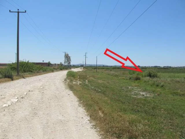 Fier, Shitet Toke Are 9.965 m², Cmimi Referues 5.500.000 Leke (Mbrostar-Ura, Fier)