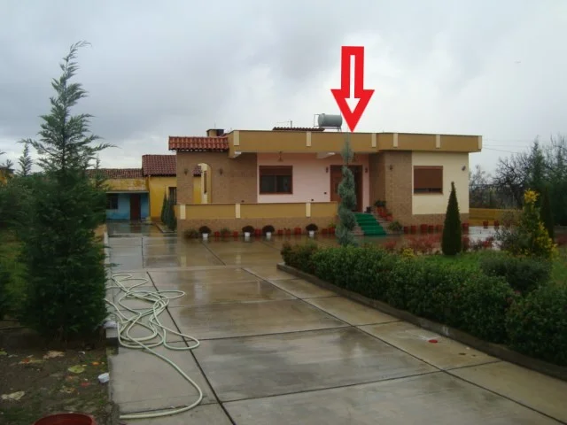 Kruje, Shiten 1. Tokë Arë, Truall + Ndërtesë & 2. Truall + Ndërtesë (Zeze)