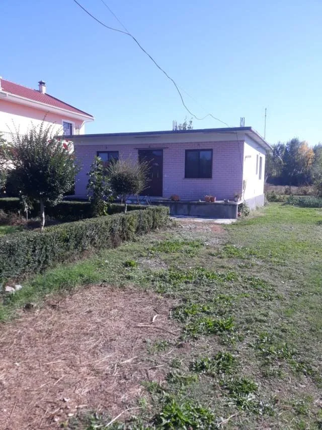 Shkoder, Barbullush Shitet Toke Are 2.400 m², Cmimi Fillestar 604.800 Leke