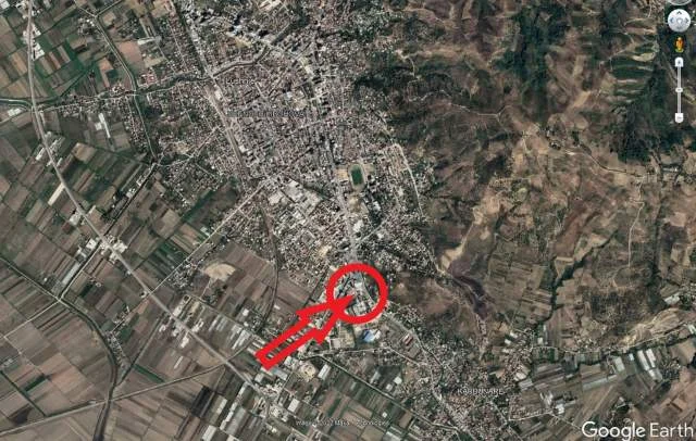 Lushnje, Shitet Ambjent Biznesi, Dy Troje dhe Dy Ndertesa, (Lagja Xhevdet Nepravishta)